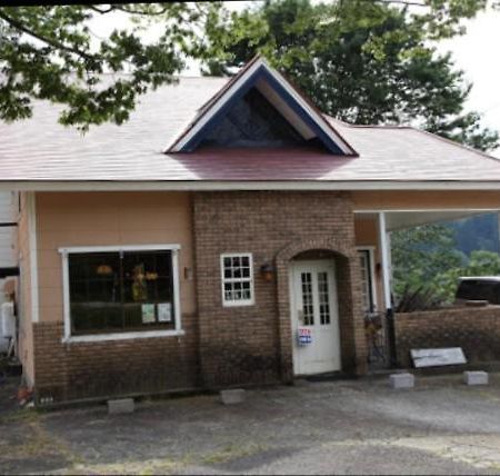 Guesthouse Unila Hakusan Exteriör bild